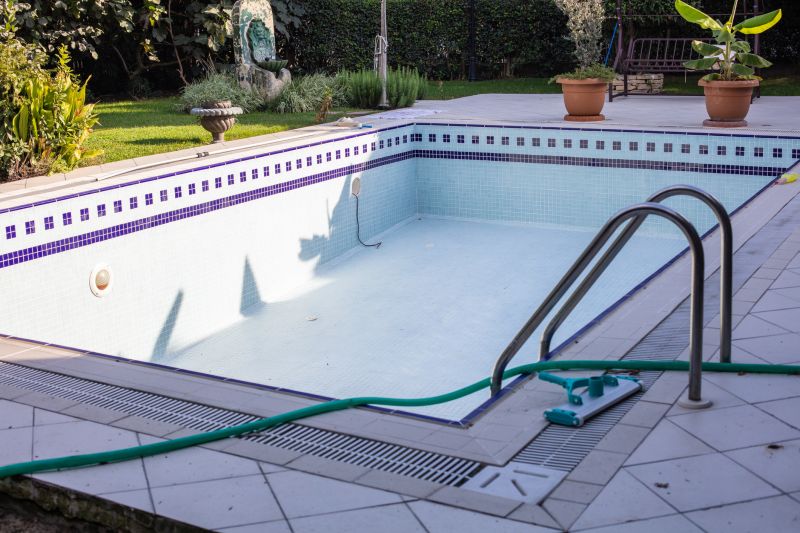 Pool Tile Cleaning